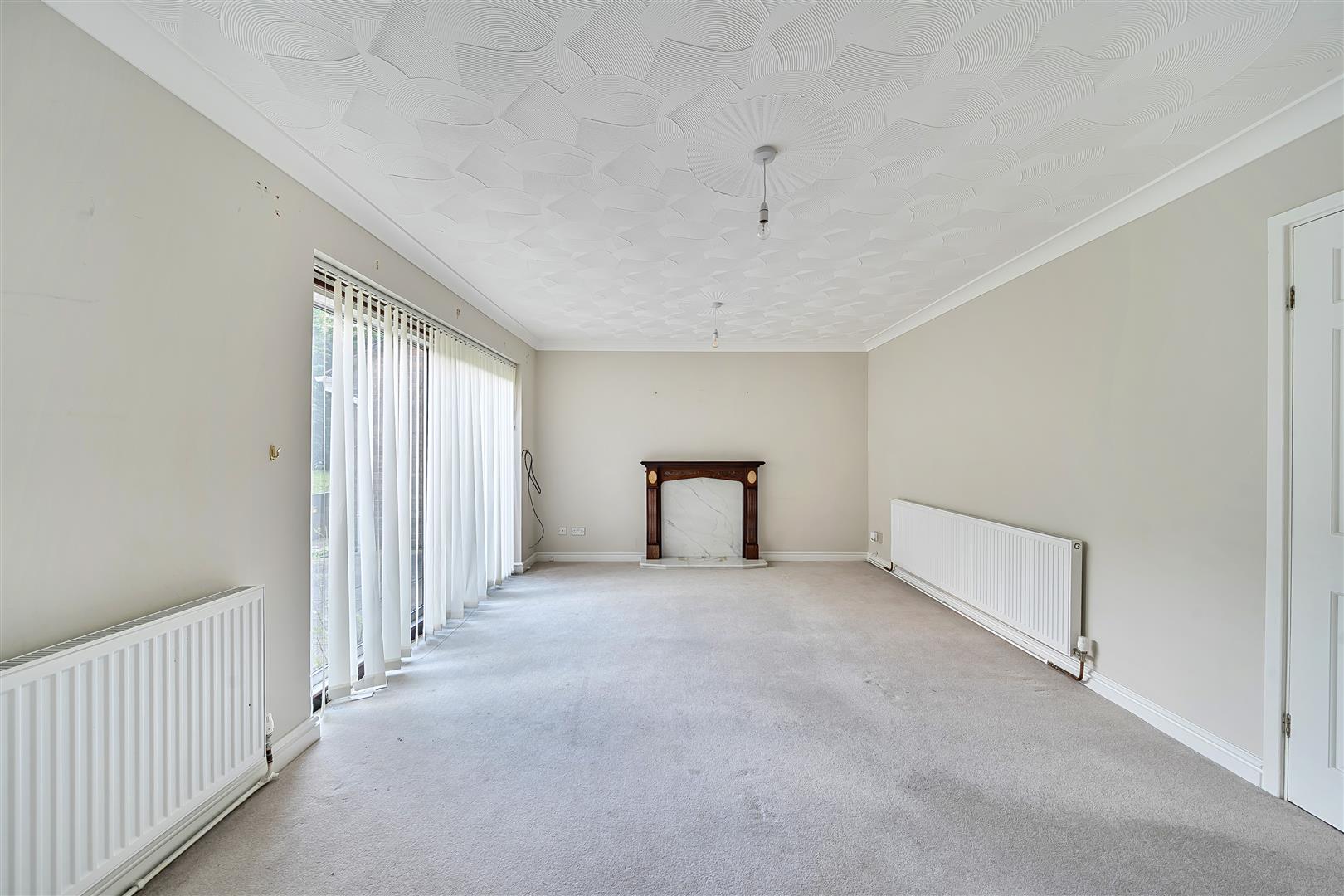 Clare Court, Loughor, Swansea, SA4 6UH